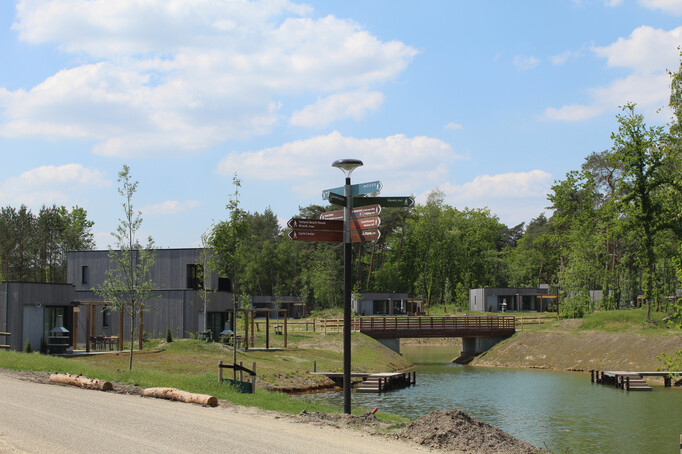 Terhills image right