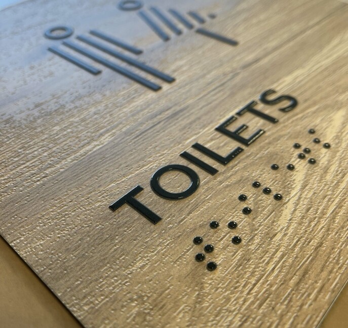 Toilet bewegwijzering binnen