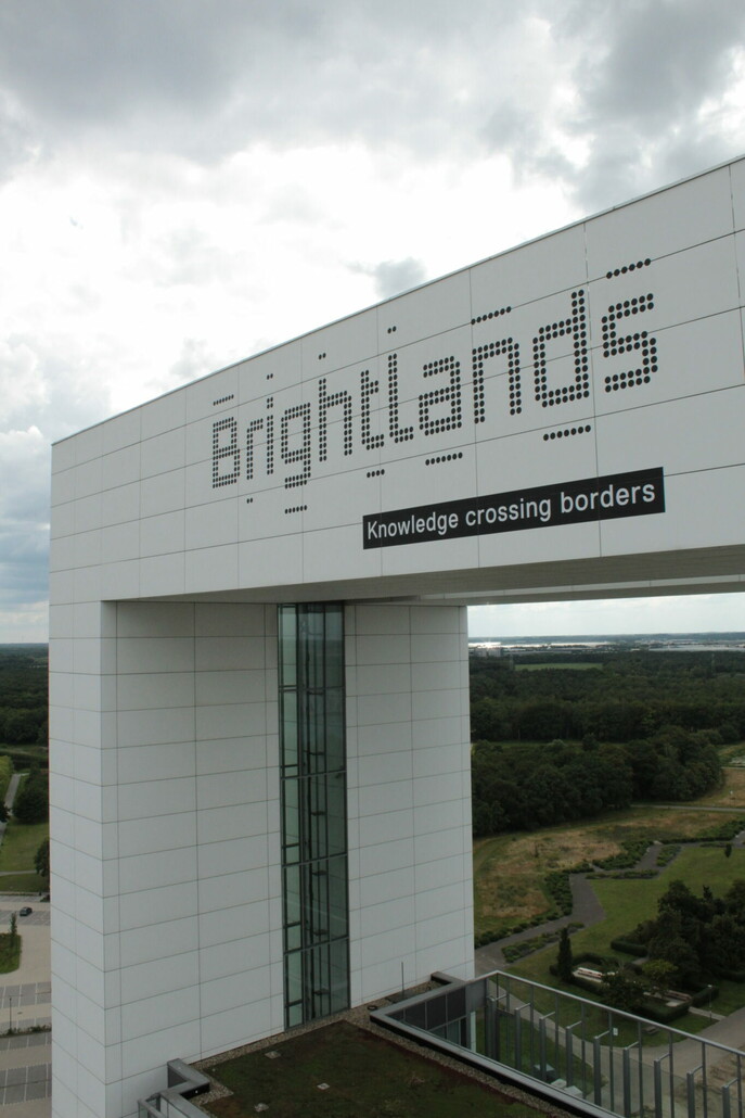 7 ADC1 EAE CDC0 412 F B448 26 B18 E855 EC3